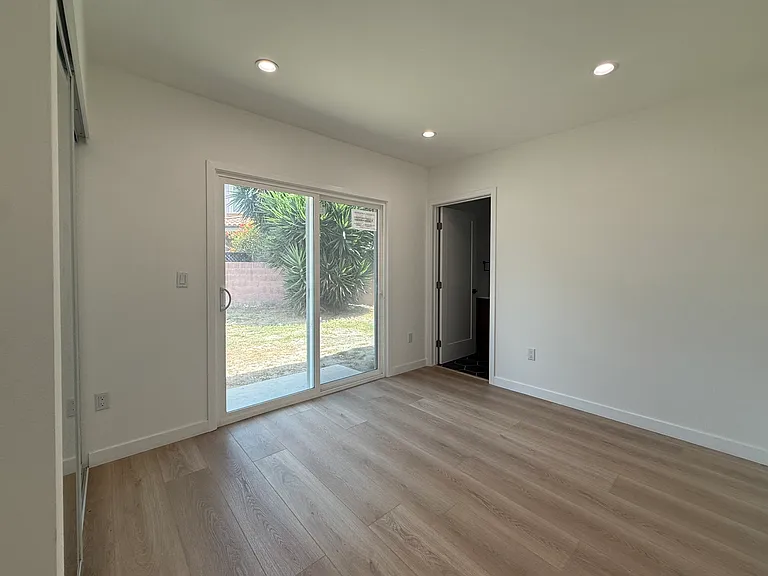 9555 La Villa St — Photo 17