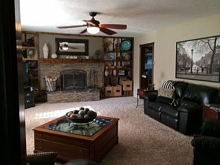 3rd image of 319 Pinecrest Dr