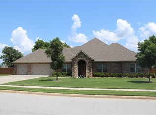 418 Waterfalls Dr, Farmington, AR 72730