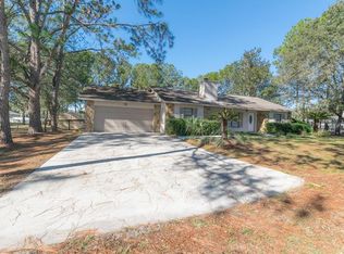 17274 Raintree Rd, Lutz, FL 33558