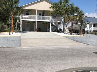 117 NE 51st St #B, Oak Island, NC 28465