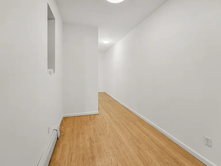 851 Hart St #L — Photo 6