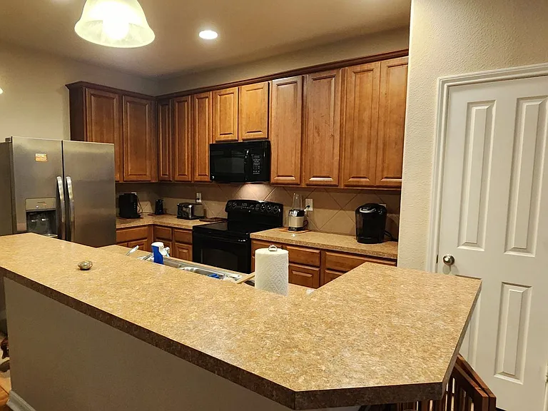 Fully Stocked Kitchen