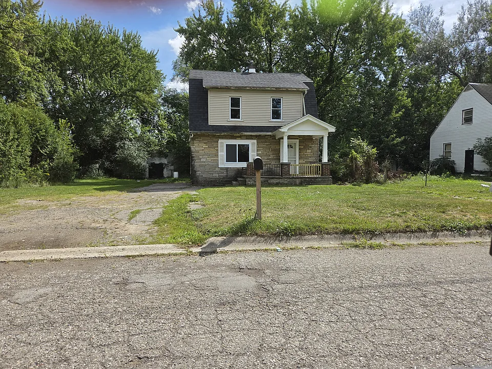 1036 E Cornell Ave