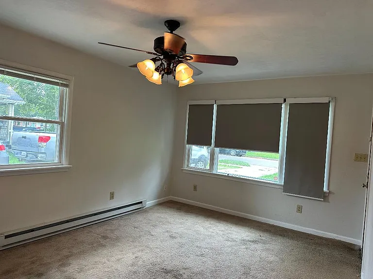 241 Woodview Ave — Photo 8
