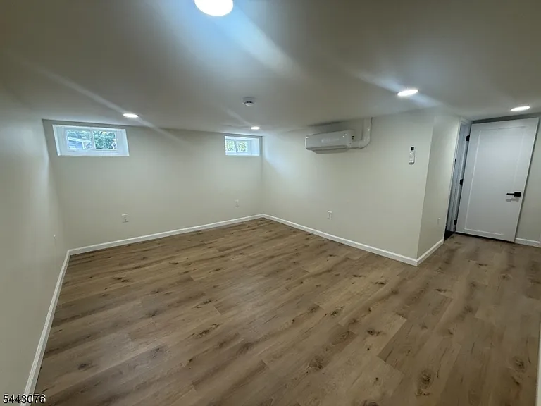 82 Grove St #2 — Photo 10