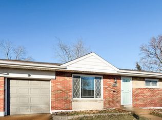 9811 Lakeford Ln, Saint Louis, MO 63123