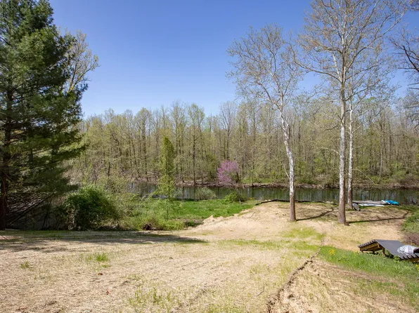 Emma Ln, Vandalia, MI 49095