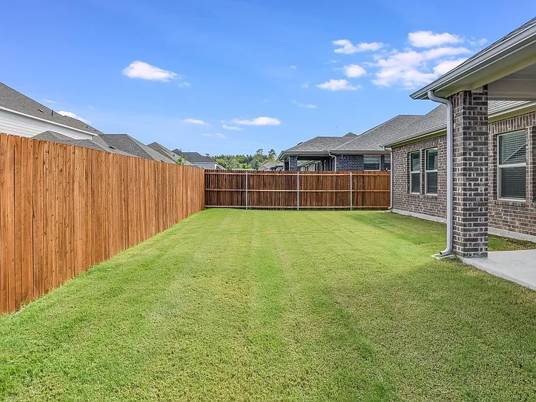 4110 Broadleaf Dr — Photo 18