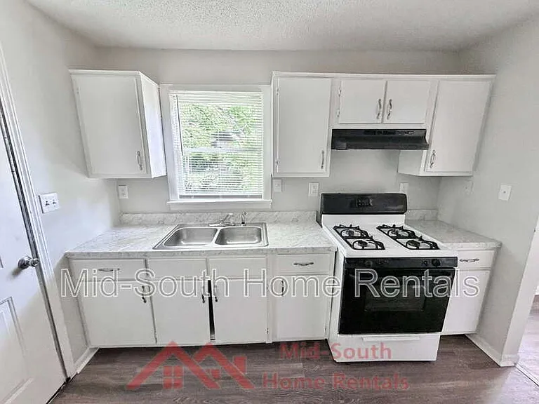 1199 Tunstall St — Photo 7