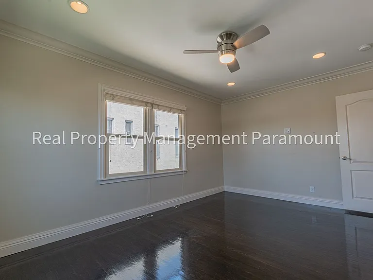 1925 South Harcourt Avenue, — Photo 16