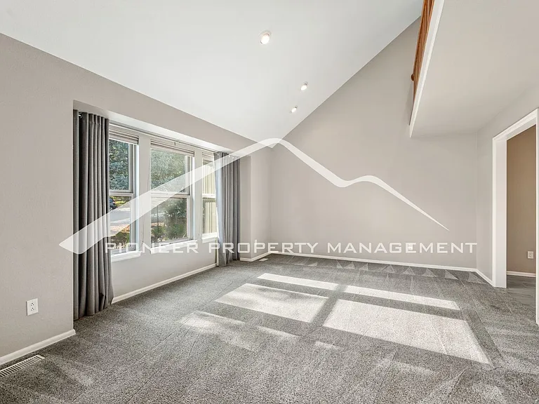 6525 White Falcon Ct — Photo 3