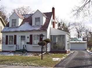 318 E William St, Maumee, OH