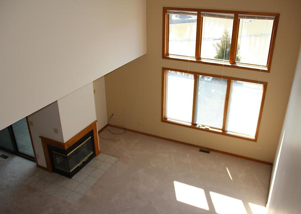 1st image of 8074 Shorewalk Dr