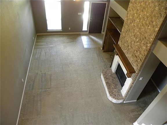 3rd image of 1100 Destiny Ct
