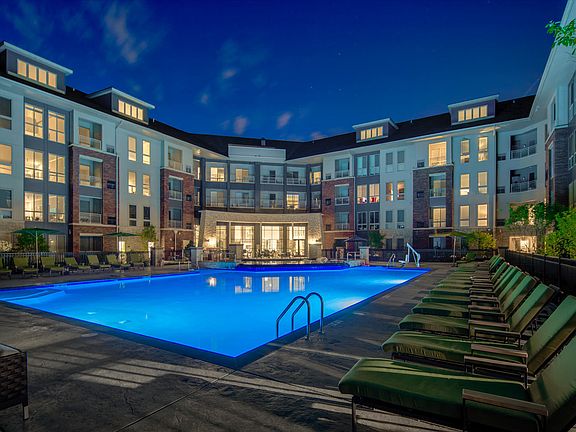 Resort Swimming Pool