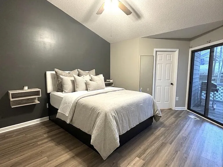 614 Windsong Ln — Photo 10