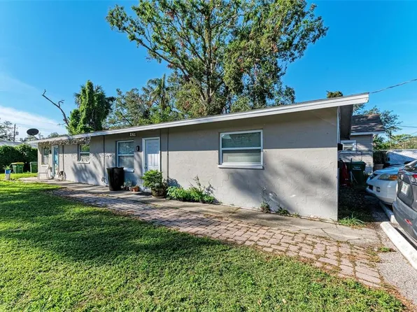 2160 8th St, Sarasota, FL 34237