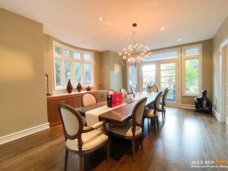 2838 SW Marine Dr — Photo 8