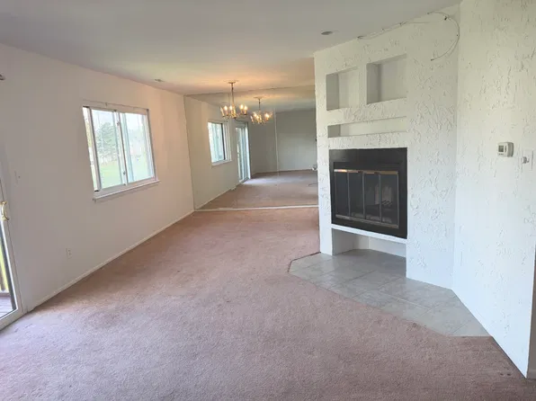48 Buttonwood Rd, Voorhees, NJ 08043