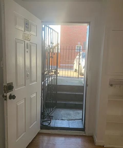 369 Monmouth St — Photo 1