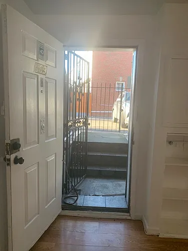 369 Monmouth St Photo 1