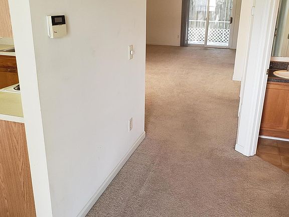 3rd image of 221 Dupont Way