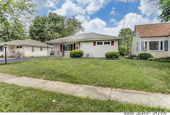 2nd image of 914 Tremont Ave