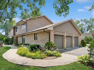 1505 Landwehr Rd, Northbrook, IL 60062