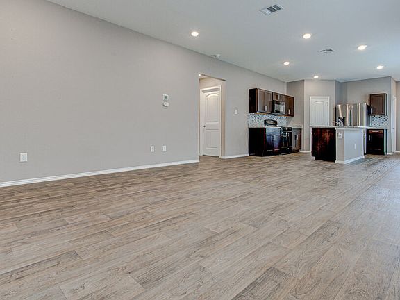 5th image of 303 Euclid Ln