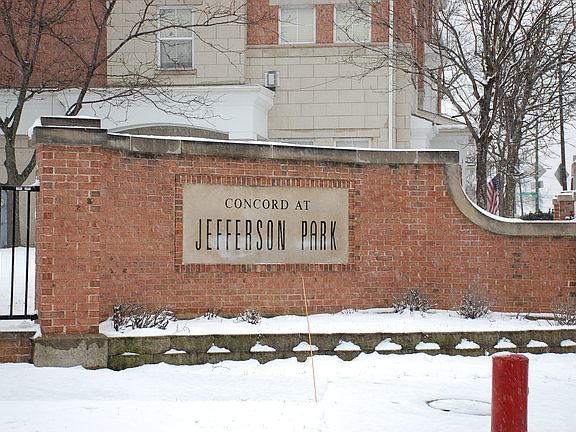 2nd image of 4754 N Lamon Ave Unit 4704
