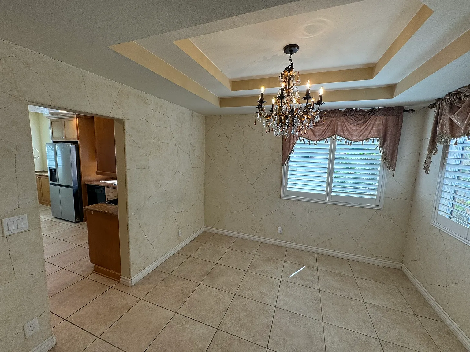 3 bed, 2.5 bath, 2214 sqft, $4,100 — Photo 4