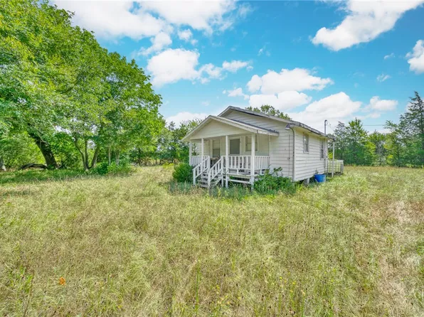 8633 Lewis Ln, Midway, TX 75852