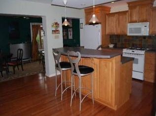 833 Dreer Ln, Bryn Mawr, PA 19010