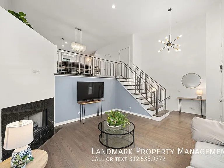 838 E 45th St — Photo 10