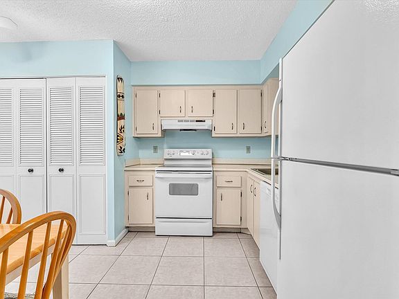 5th image of 14701 Cumberland Drive #3060