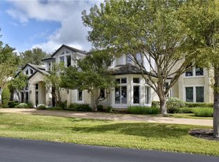 10 Glen Rock Dr, The Hills, TX 78738