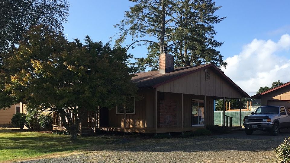 Japanese Maple in front
