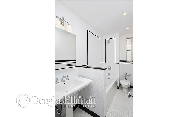 Rented by Douglas Elliman | media 28