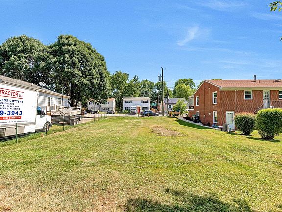 4th image of 0 Montrose Ave