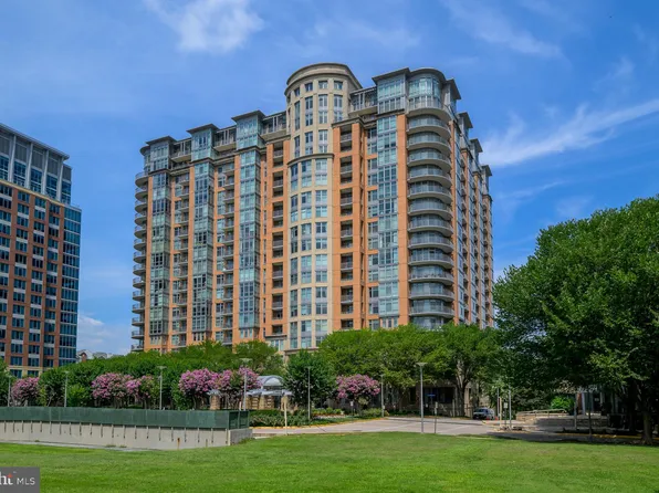 8220 Crestwood Heights Dr APT 1009, Mc Lean, VA 22102