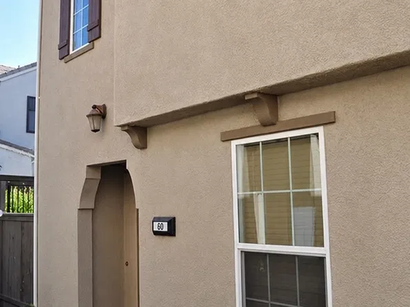60 Chambord Way, Roseville, CA 95678