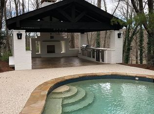 9125 Huntcliff Trce, Sandy Springs, GA 30350