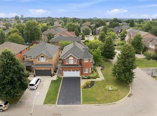31 Commando Ct, Hamilton, ON L8B0J6