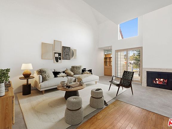 4th image of 235 Main St APT 223