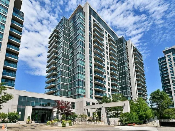 35 Brian Peck Cres #901, Toronto, ON M4G 0A5