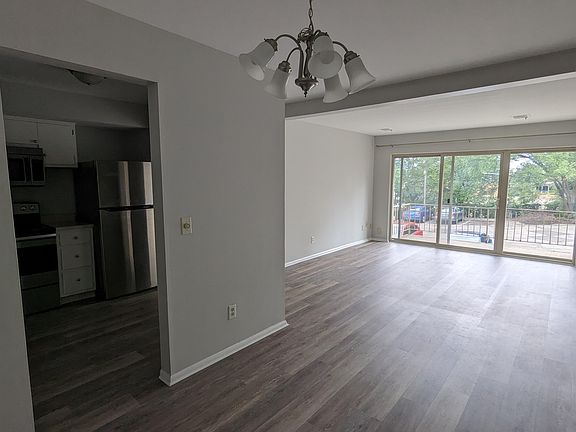 3rd image of 734 W Kilgore Rd #202-202-202