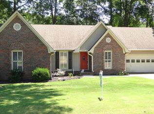 2400 Fishpond Ln, Corinth, MS 38834