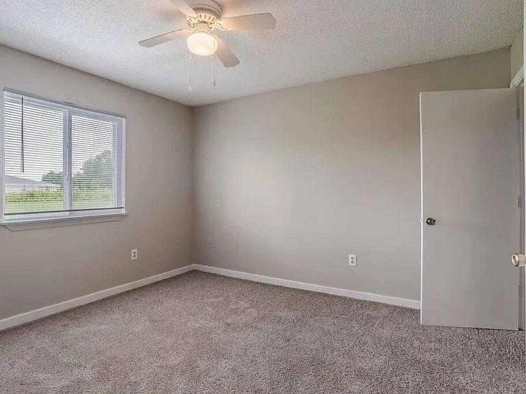 Gable Oaks Apartment Homes — Photo 11