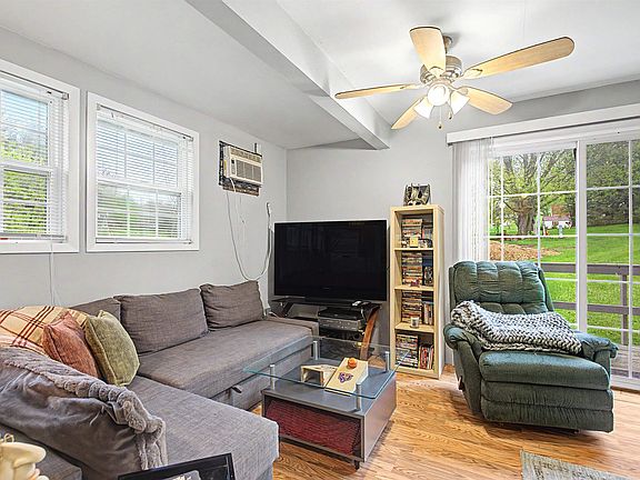 5th image of 65 Galena Oaks Dr